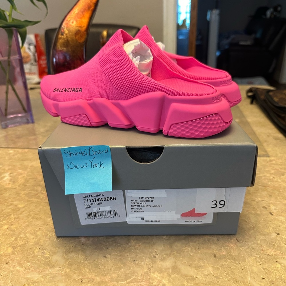 Balenciaga mule. Size 39, in Fluo Pink.